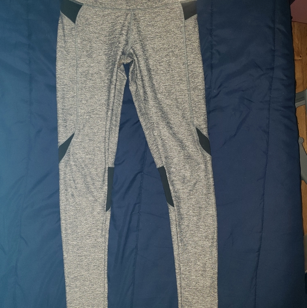 V.s. pink ultimate leggings